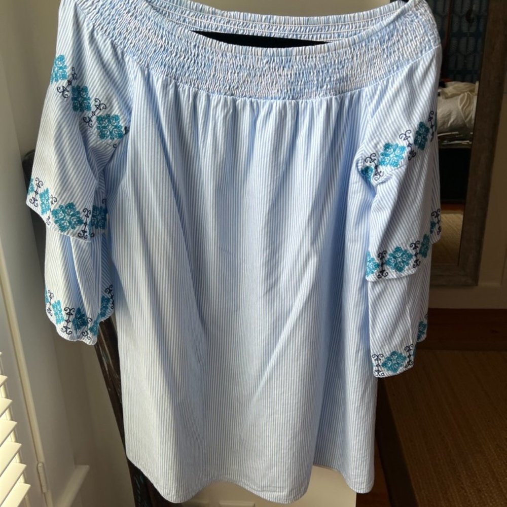 Very J dress, size Medium, pin strips with embroidery